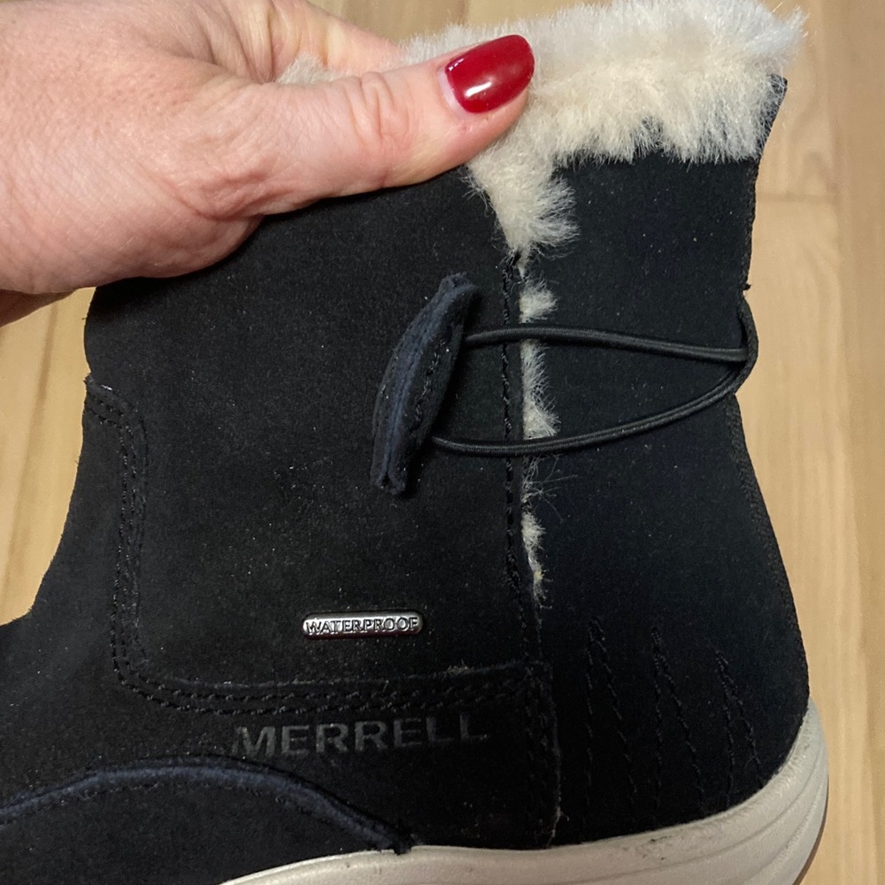 Merrell Black Ankle Boots with Faux Fur - Picture 5 of 5